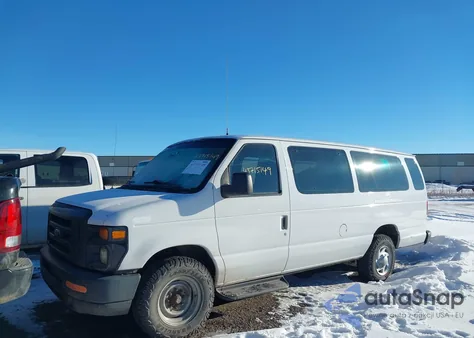 2013 Ford E-350 Super Duty Xl z USA, uszkodzony, nr VIN 1FBSS3BL9DDB09104
